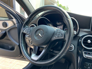 Mercedes C-Class foto 13