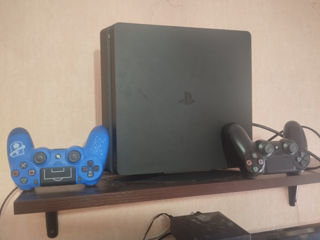 PS 4 slim 1 Tb. 2 джойстика. foto 2