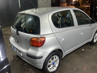 Toyota Yaris foto 2