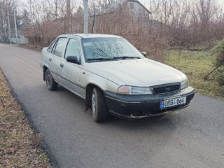 Daewoo Nexia foto 2