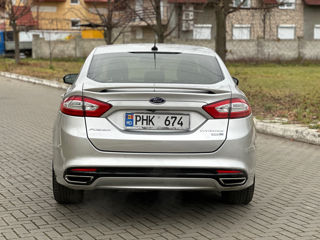 Ford Fusion foto 4