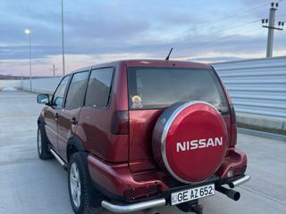 Nissan Terrano foto 3