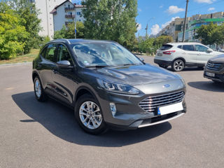 Ford Kuga foto 1