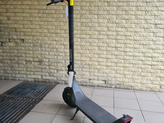 Trotineta electrica Xiaomi Mi Electric Scooter 4 Lite gen. 2