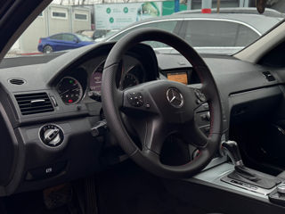 Mercedes C-Class foto 11