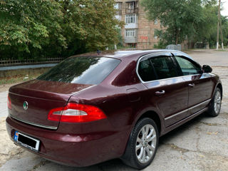 Skoda Superb foto 3