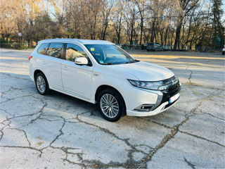 Mitsubishi Outlander foto 4