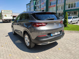 Opel Grandland X foto 2