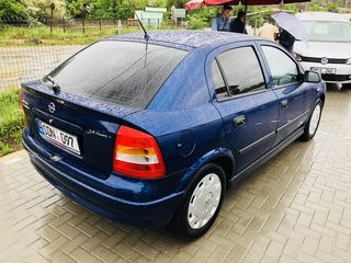 Opel Astra foto 3