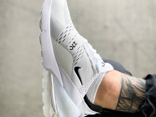 Nike Air Max 270 White/Black Unisex foto 9