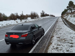 BMW 5 Series foto 5