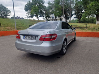 Mercedes E-Class foto 5