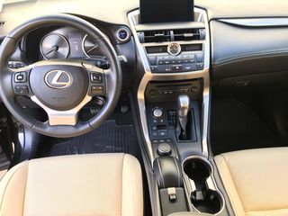 Lexus NX Series foto 6