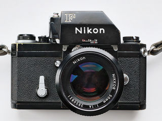 Nikon F;Nikkor 50mm f1.4;Nikkor 135mm/2.8;Nikon f55 kit AF;Nikkor28-80m 1:3.5-5.6G;Nikkor 35mm f1.8 foto 3