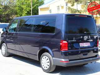 Volkswagen Caravelle foto 2