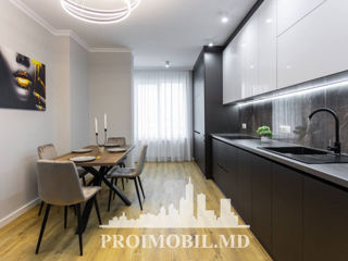 Apartament cu 2 camere, 74 m², Buiucani, Chișinău foto 2