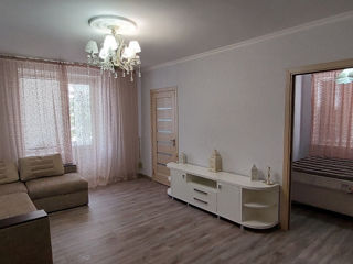 Apartament cu 2 camere, 50 m², Centru, Chișinău foto 1