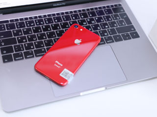 Apple iPhone 8 64Gb Red Reused foto 3