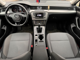 Volkswagen Passat foto 9