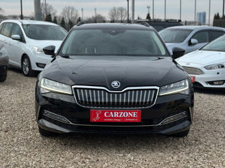 Skoda Superb foto 2