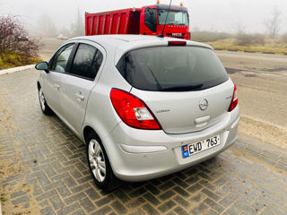 Opel Corsa foto 5