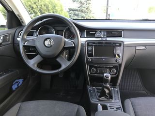 Skoda Superb foto 9