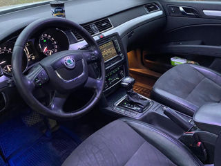 Skoda Superb foto 4