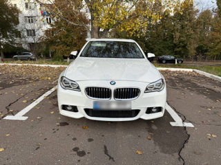 BMW 5 Series foto 3