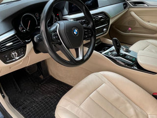 BMW 5 Series foto 7