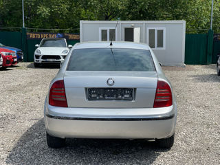 Skoda Superb foto 4