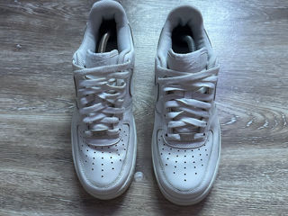 Nike Air Force 1 Triple White foto 3