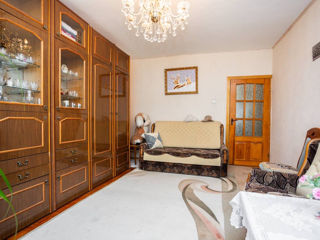 Apartament cu 2 camere, 54 m², Botanica, Chișinău foto 3