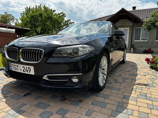 BMW 5 Series foto 2