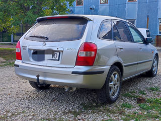 Mazda 323 foto 2