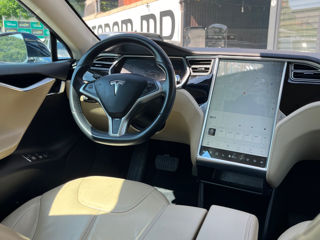 Tesla Model S foto 5