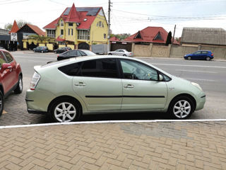 Toyota Prius foto 4