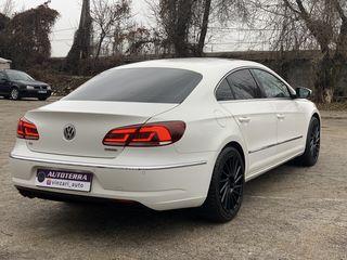 Volkswagen Passat CC foto 4