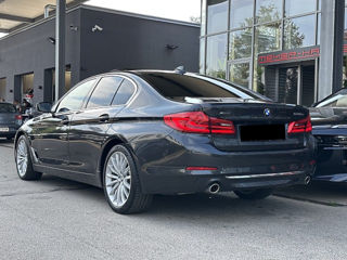 BMW 5 Series foto 3