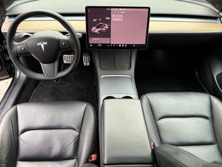 Tesla Model 3 foto 9