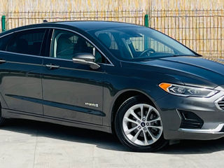 Ford Fusion foto 3