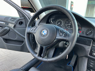 BMW 5 Series foto 11