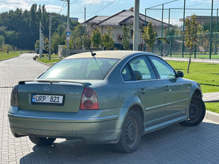 Volkswagen Passat foto 4