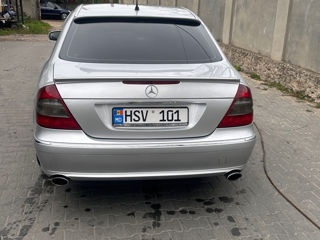 Mercedes E-Class foto 3