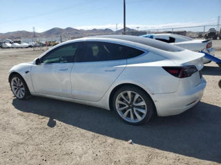 Tesla Model 3 foto 2