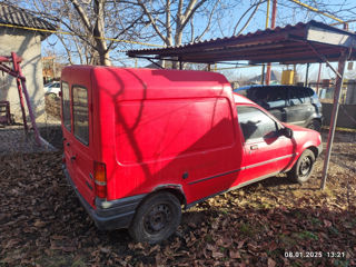 Ford Courier foto 8