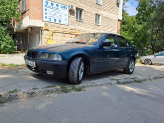 BMW 3 Series foto 2