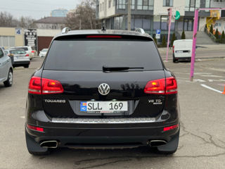 Volkswagen Touareg foto 4