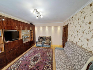 Apartament cu 3 camere, 72 m², Buiucani, Chișinău foto 6