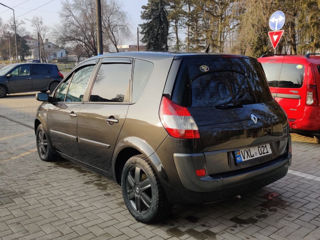 Renault Scenic foto 2