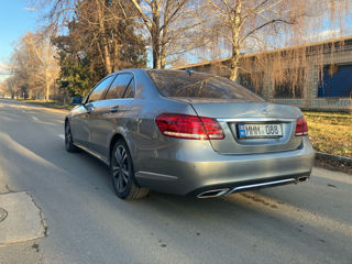 Mercedes E-Class foto 4